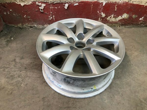 Genuine Toyota 18"x 7.5" Silver Alloy Wheel - Image 2