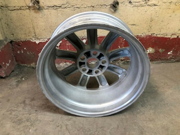 Genuine Toyota 18"x 7.5" Silver Alloy Wheel - Image 3